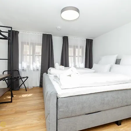 247 Reside - Sz2 * Straubing